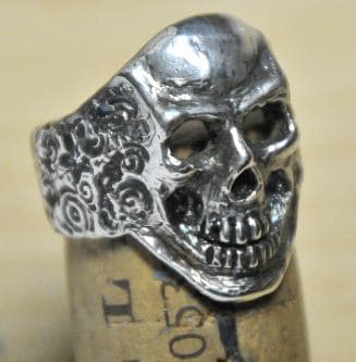 silver skull ring