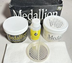 medallion_liquid_gold