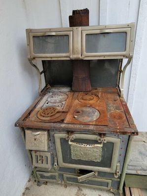 stove_wood_antique